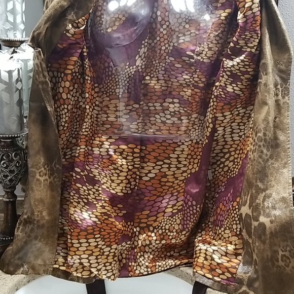 Jacket - Picture 2 of 5